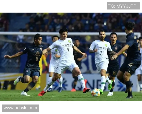 成都足球队与广州足球队耐力对决赛后分析与反思