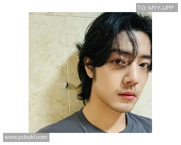 当年足球明星颜值大比拼谁才是球场上的绝世美男